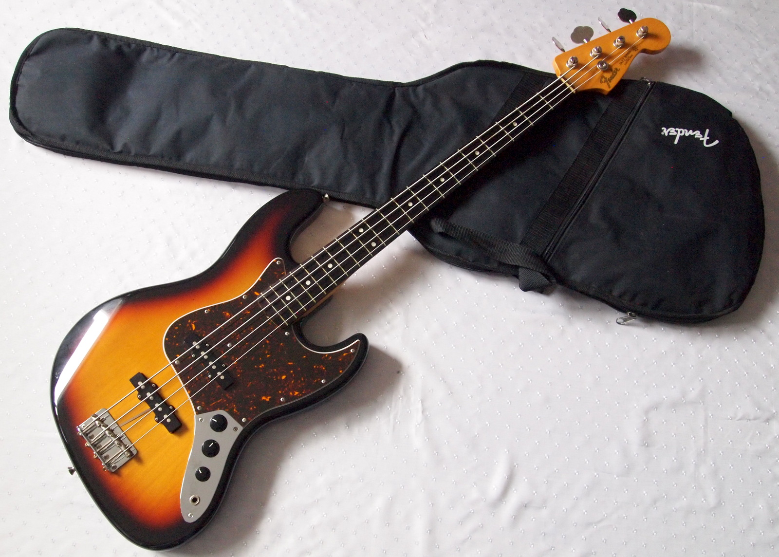 fenderjb62snbjapan.jpg