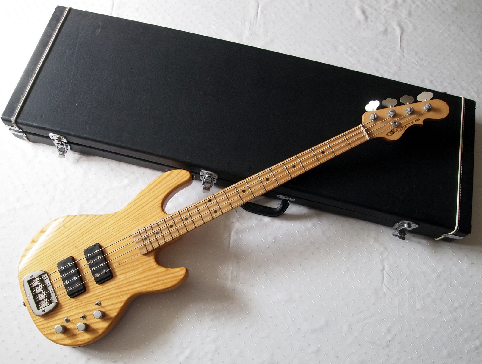 gl2000bass.jpg