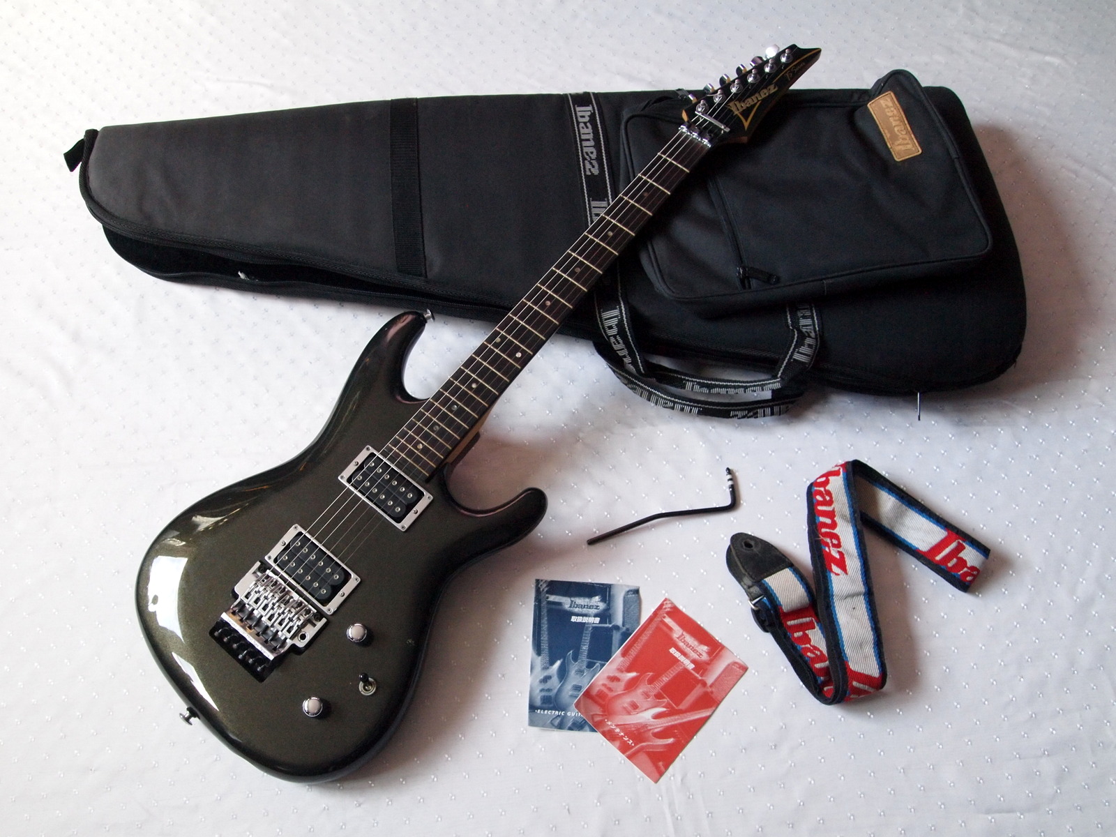 ibanezjs900japan.jpg