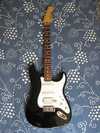 fender_stratocaster_black_2001_g.jpg