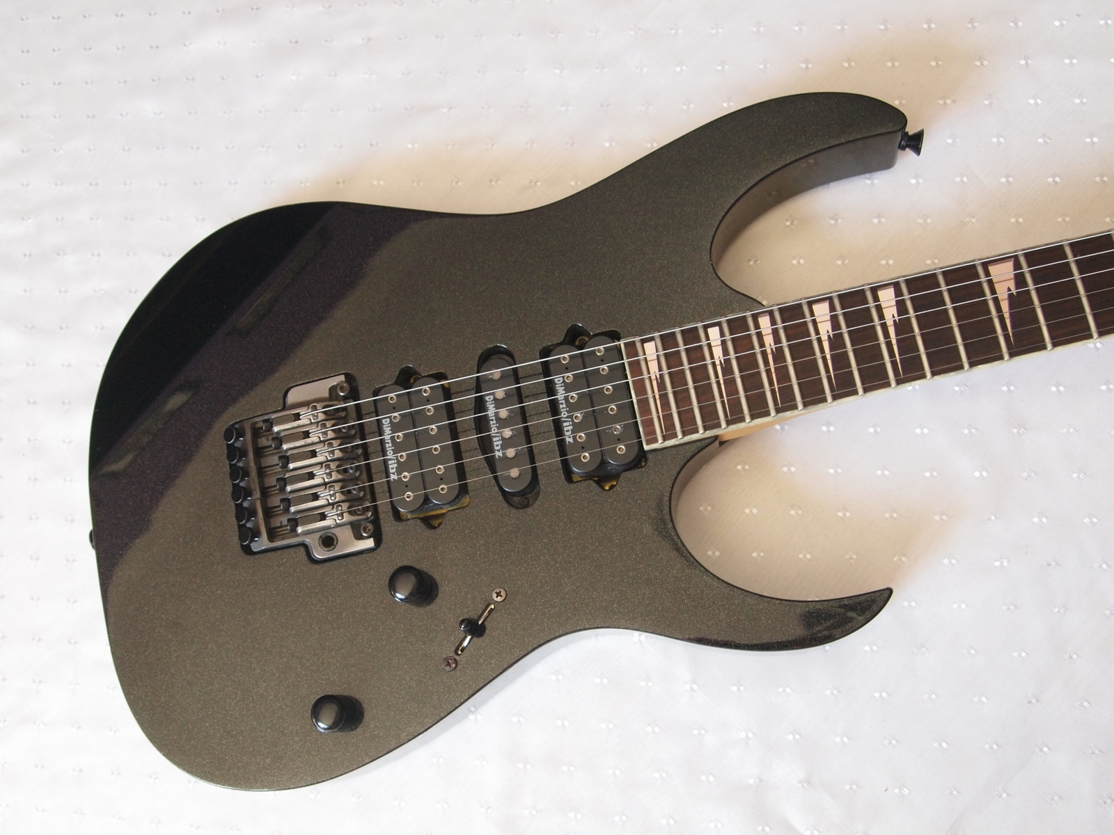 ibanez2570prestige.jpg