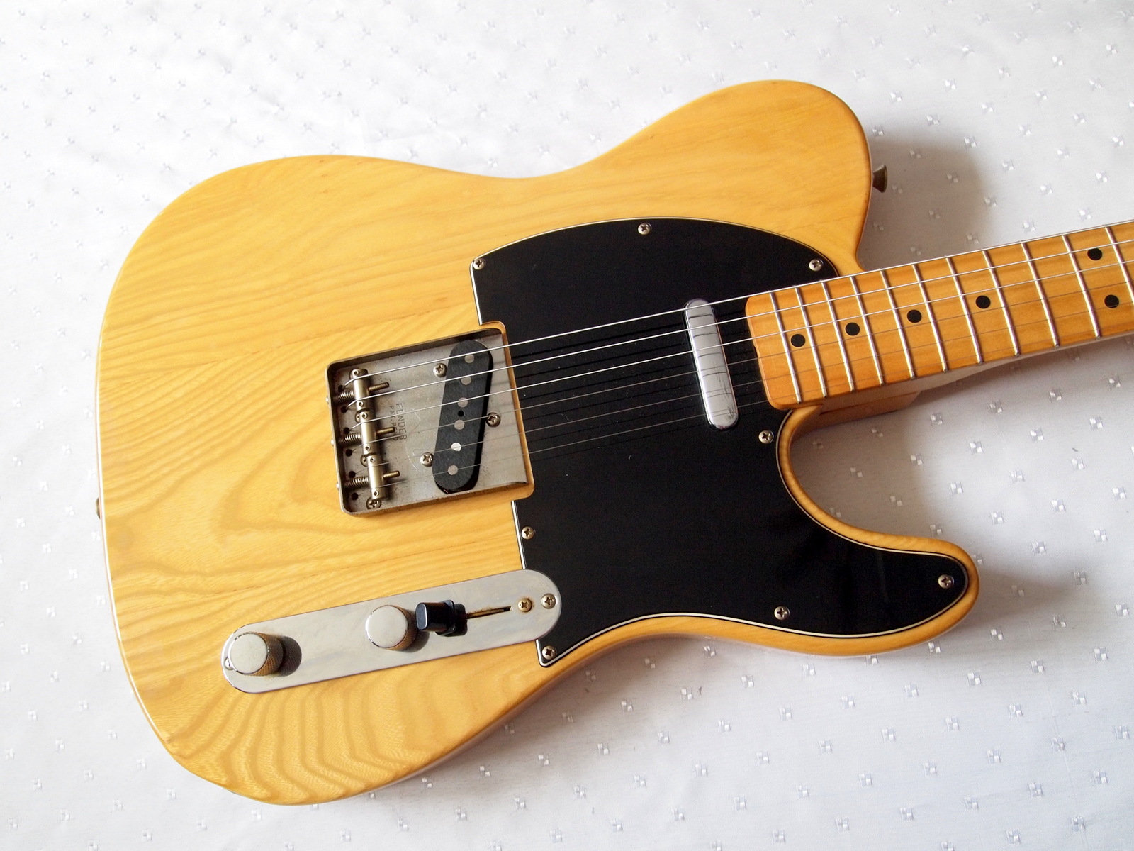 fendertl72nat.jpg