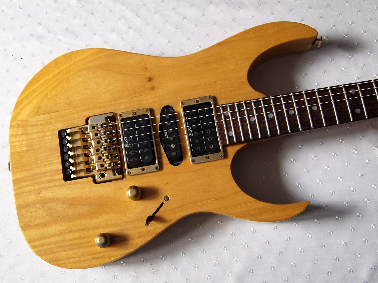 ibanezrg670nat.jpg