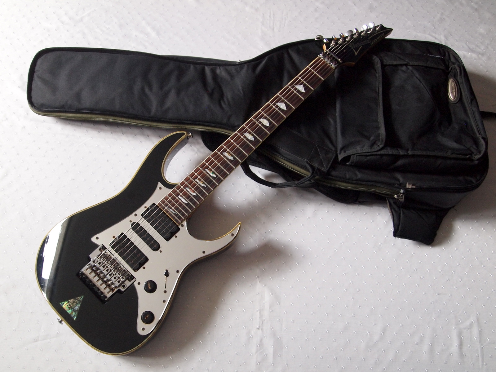 ibanez777universe.jpg