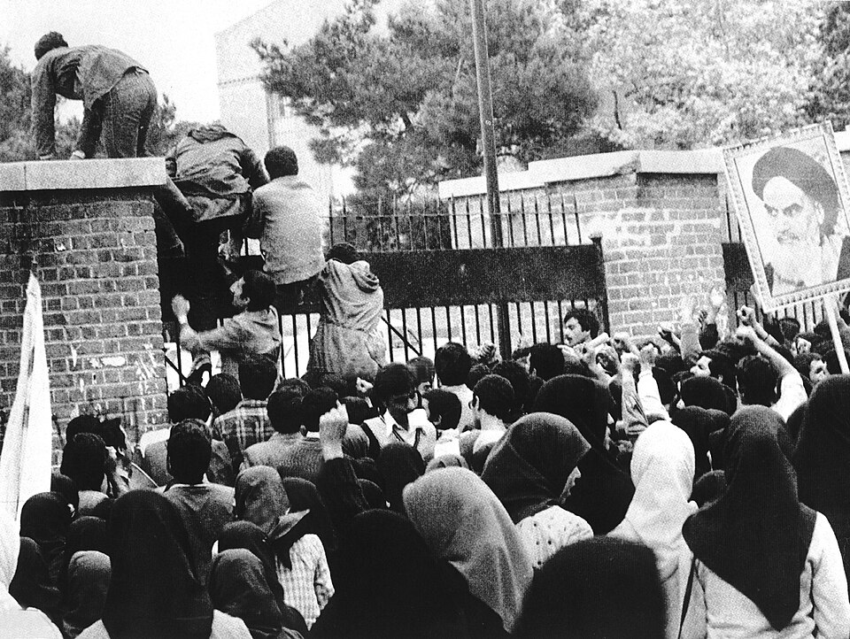 iran_hostage_crisis__iraninan_students_comes_up_us_embassy_in_tehran.jpg